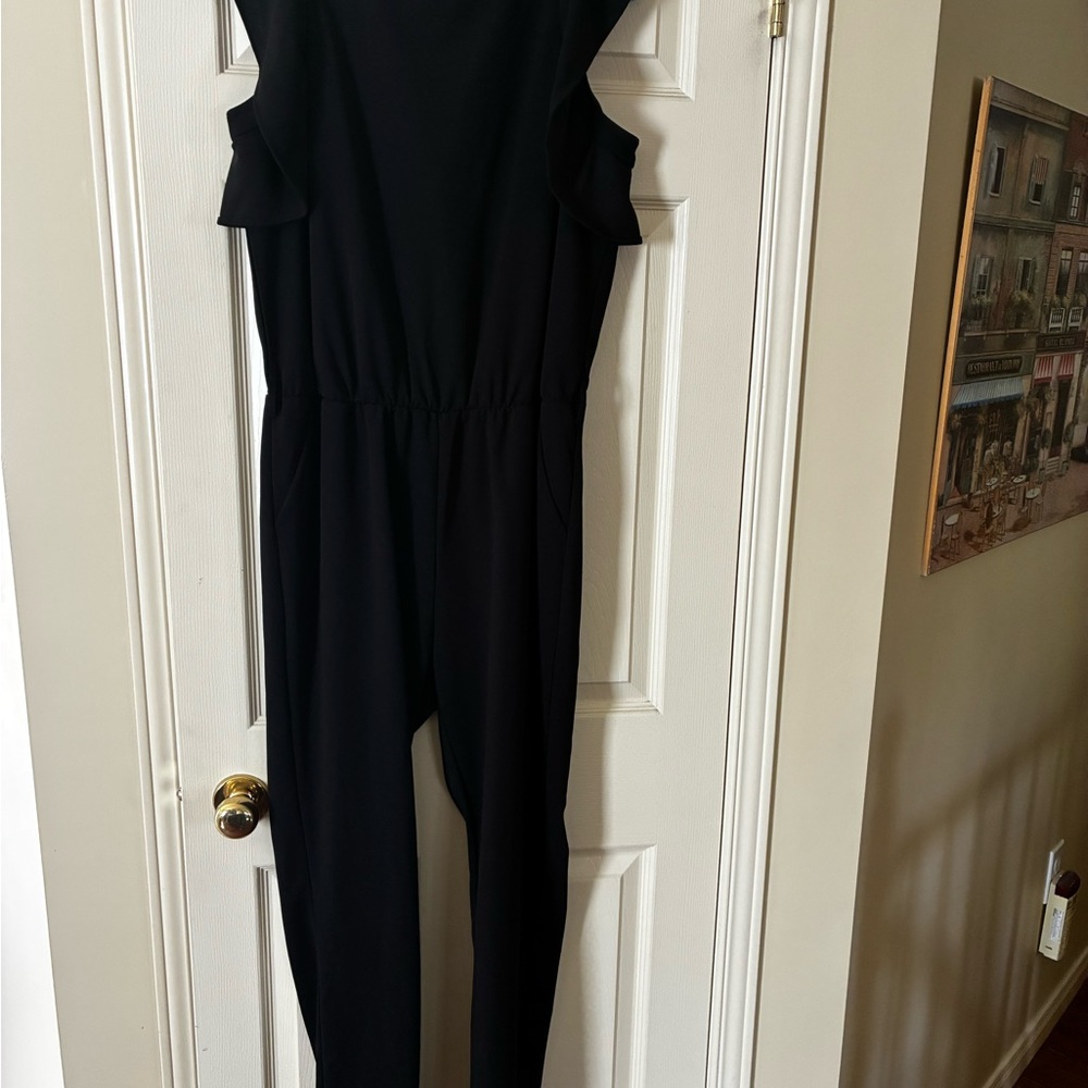 Black Women's Sleeveless Jumpsuit
